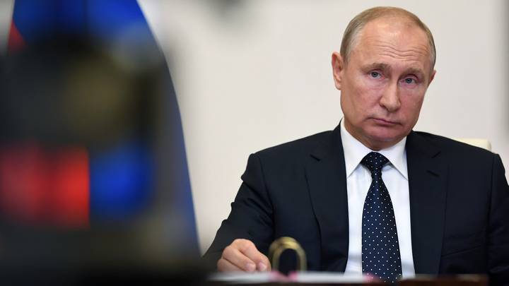 Путин подписал законы об IT, инфрастуктуре и налогах