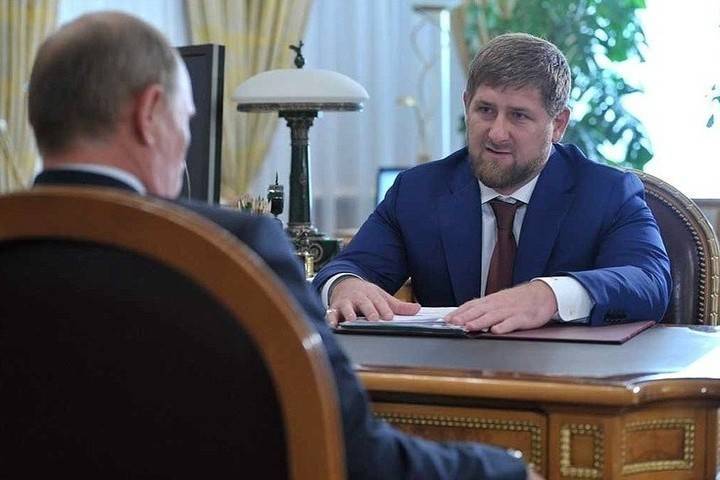 Кадыров раскрыл подробности разговора с Путиным о присвоении звания