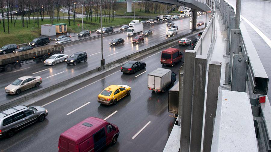 Дептранс назвал самые популярные магистрали у московских дачников