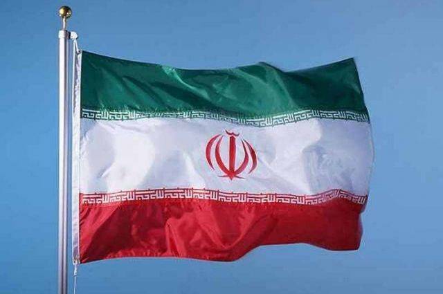 В Тегеране назвали неудачными попытки США остановить экспорт иранской нефти