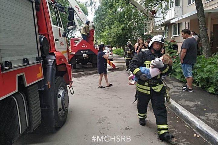 Радий Хабиров намерен наградить пожарных, спасших людей из горящей многоэтажки