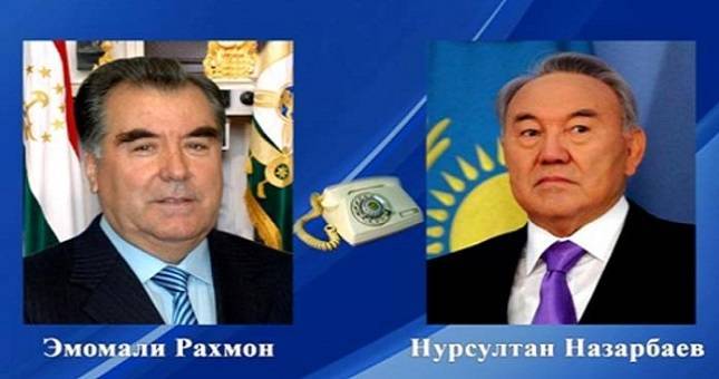 Эмомали Рахмон поздравил Нурсултана Назарбаева с юбилеем