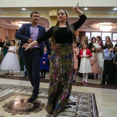 Кадыров разрешил работу банкетных залов для проведения свадеб