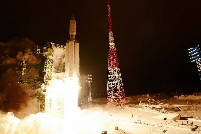 Роскосмос передаст военным тяжелую ракету «Ангара» в июле