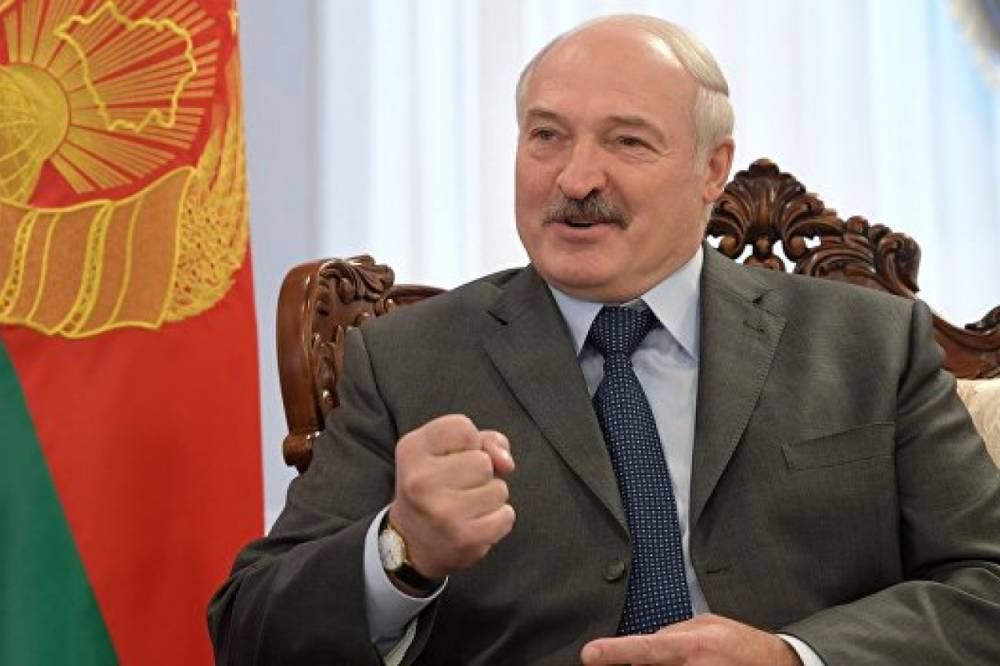 Лукашенко закрутил роман с 23-летней красоткой, всплыла правда о «серьезных отношениях»: как выглядит счастливица