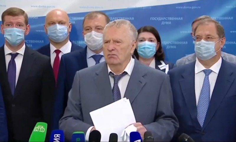 «Силовиков надо остановить!»: Жириновский заступился заступился за обвиненного в убийствах губернатора Фургала