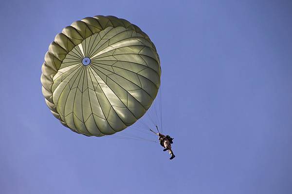 В Петербурге появится еще одно место для прыжков с парашютом