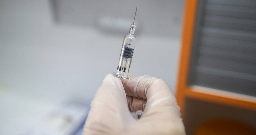 Вакцинация от COVID-19 будет бесплатной – глава Минздрава РФ