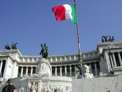 Скандал в Италии: Разыскивают парламентариев, получивших компенсации для граждан