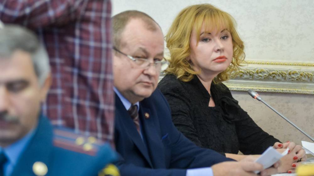 Воронежскую экс-чиновницу обвинили в хищении 870 тыс. при организации губернаторского бала