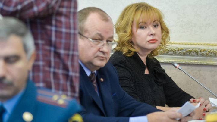 Воронежская экс-чиновница обвиняется в хищении 870 тысяч рублей с губернаторского бала