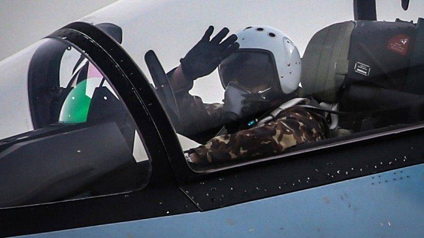 В День ВВС военные летчики показали свою работу на сирийской авиабазе «Хмеймим»