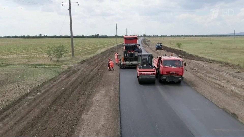 Сотни улиц в российских регионах отремонтируют в рамках нацпроекта «Безопасные и качественные автомобильные дороги»