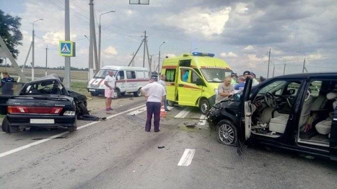 Два человека погибли, шестеро пострадали в ДТП на Кубани