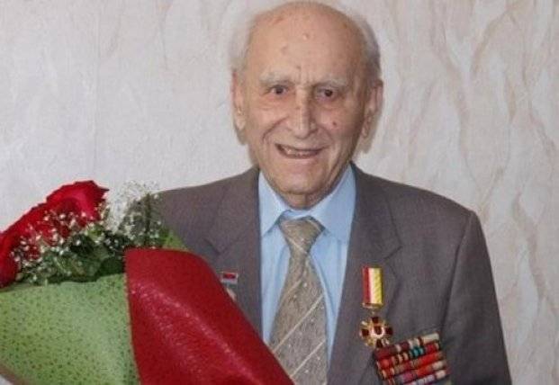 В Одессе на 103-м году умер старейший практикующий врач Украины