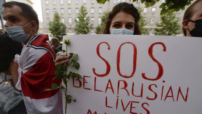 Белорусские рабочие бастуют, требуя перевыборов