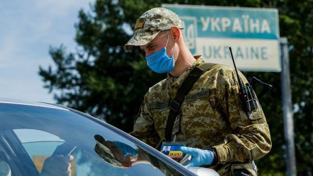 Правительство изменило правила въезда в Украину: установило один критерий для определения "зеленой зоны" вместо двух