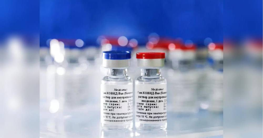 Российские медики не готовы испытывать на себе "космическую" вакцину Путина от коронавируса