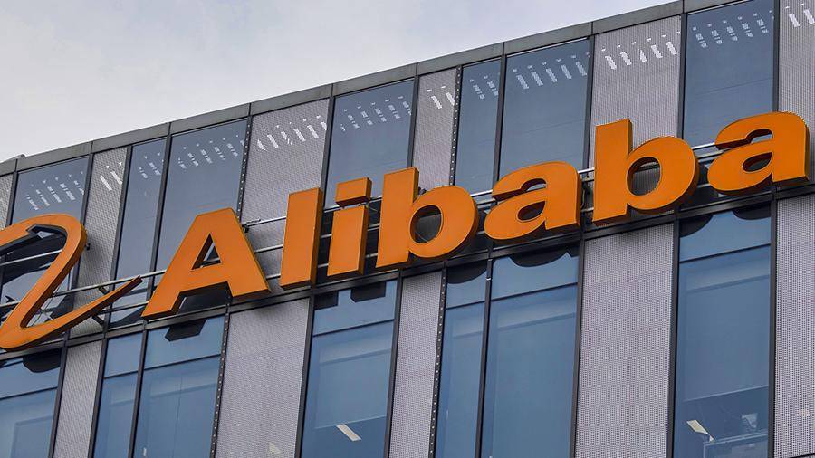 Трамп задумался над запретом работы Alibaba в США
