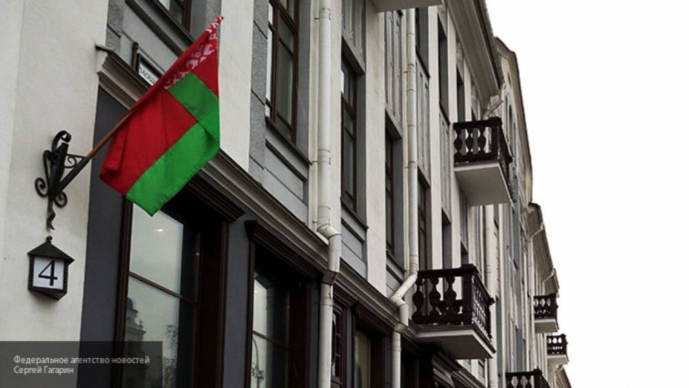 Белорусский посол в Словакии заявил о поддержке мирных протестующих