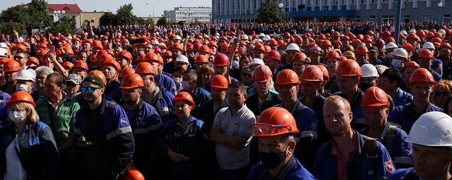 В штабе Тихановской призвали к всеобщей забастовке в Белоруссии