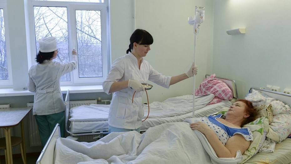 Больницу в Петербурге оштрафовали из-за вспышки COVID-19
