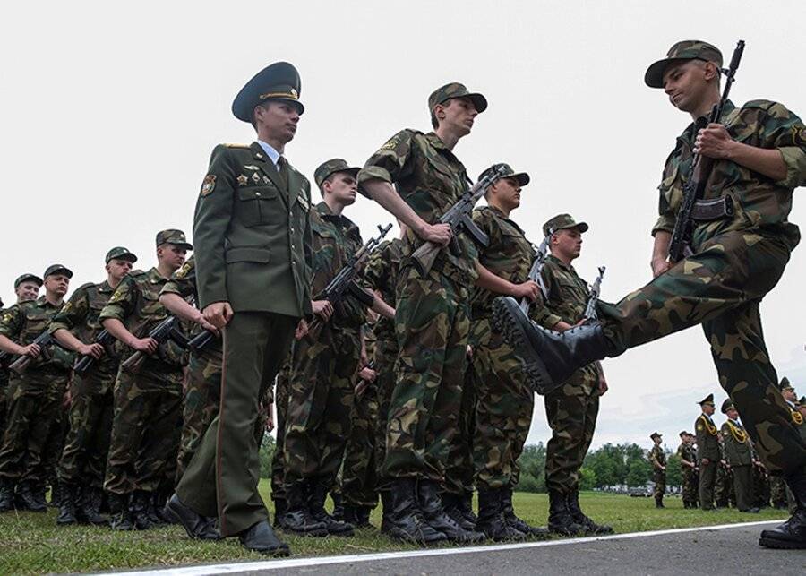 Белорусские войска приведены в боевую готовность на западной границе страны