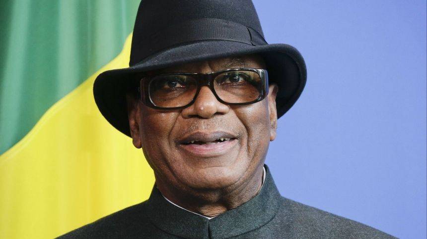 Президент Мали Кейта, захваченный мятежниками, заявил о своей отставке