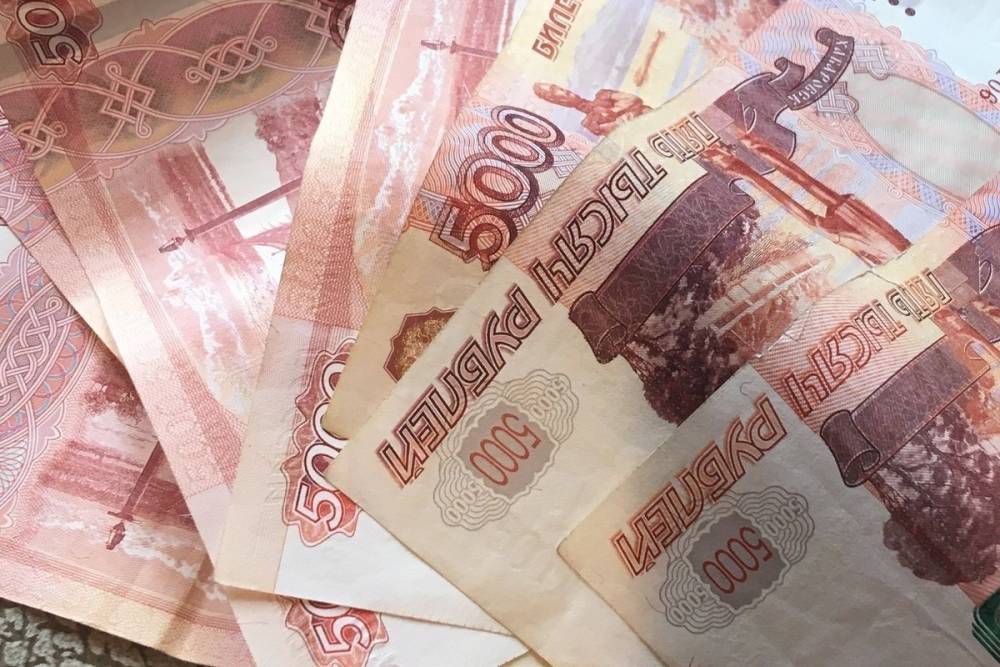 За сутки у смолян с банковских карт похитили 842 тысячи рублей