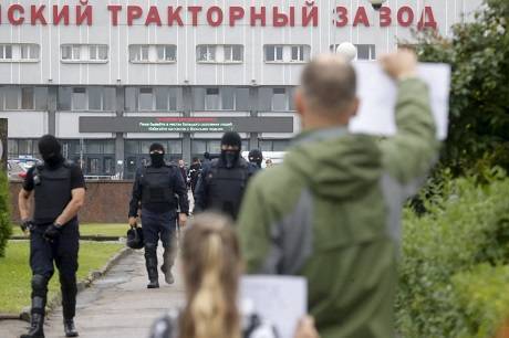 В Беларуси возобновляются задержания протестующих, — Associated Press