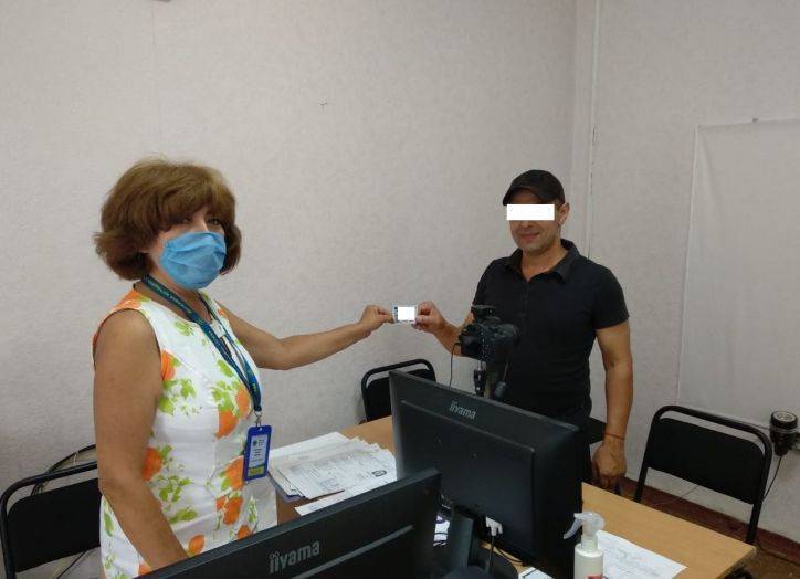 Когда обстоятельства сильнее бюрократии: житель Лисичанска смог получить паспорт только в 41 год