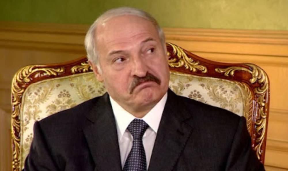 "Должен нести ответственность": в Беларуси готовят Лукашенко тюремную камеру