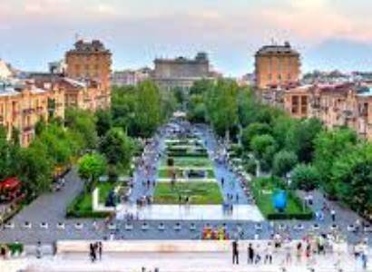 Аналитик не исключает в Армении дворцовый переворот