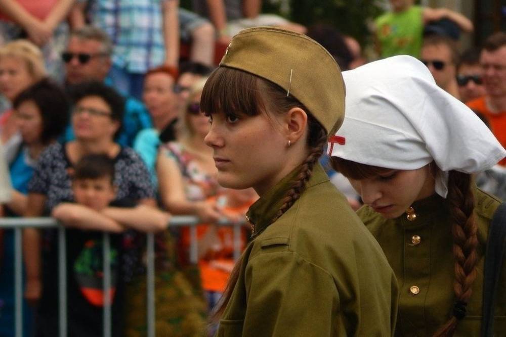 В саратовских школах совместят 1 сентября с 75-летием Победы