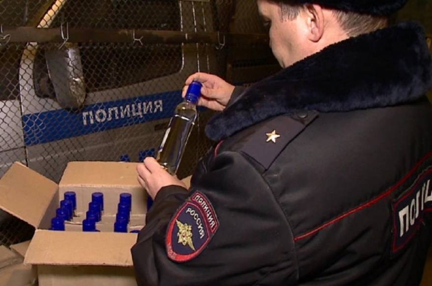 Полиция Петербурга изъяла 5 тонн нелегально произведенного алкоголя