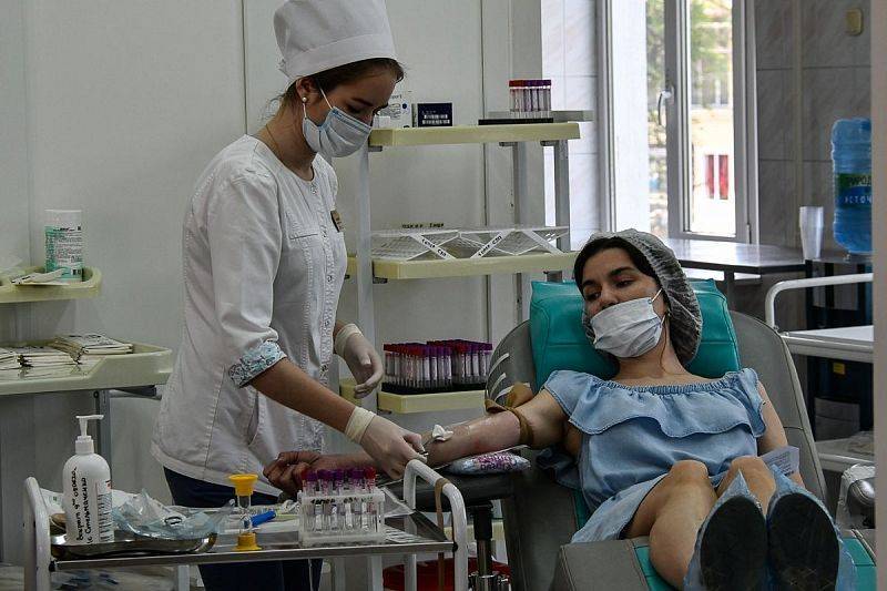 60 литров крови сдала молодежь в первый день донорской акции в Краснодарском крае