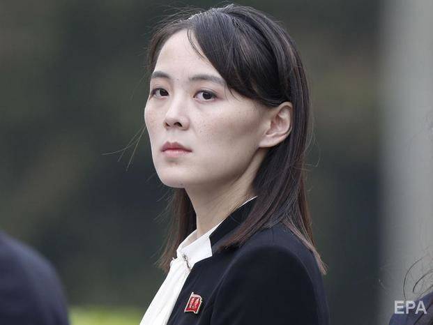 Ким Чен Ын передал часть полномочий сестре и ряду чиновников – СМИ