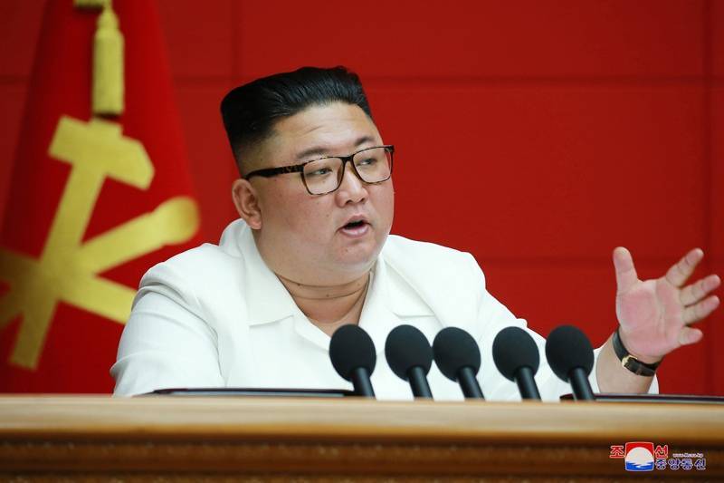 Ким Чен Ын отказался от части полномочий в пользу сестры