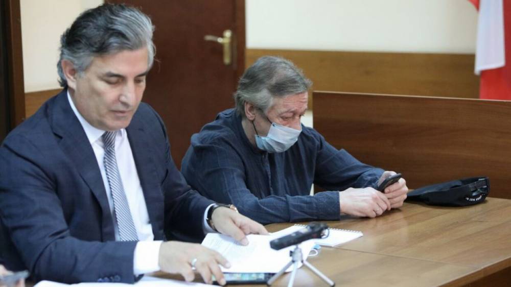 Суд отказал Пашаеву в дополнительной экспертизе по делу Ефремова