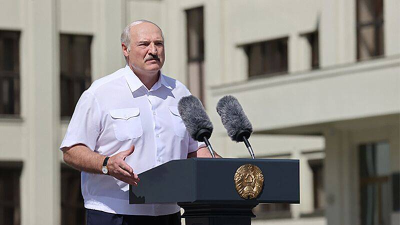 Лукашенко обещает разрешить ситуацию в Белоруссии в ближайшие дни