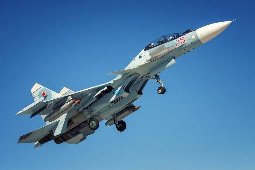 Российский Су-30 перехватил американский самолет над Черным морем