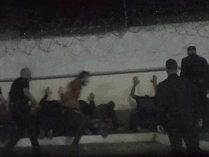 «Радио Свобода» опубликовало видео избиения задержанных в изоляторе на Окрестина