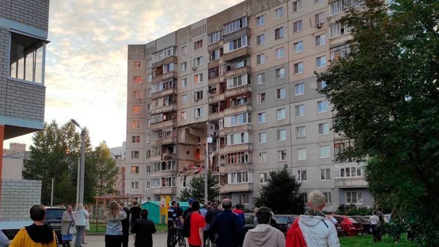 Спасатели обнаружили тело второй погибшей под завалами дома в Ярославле