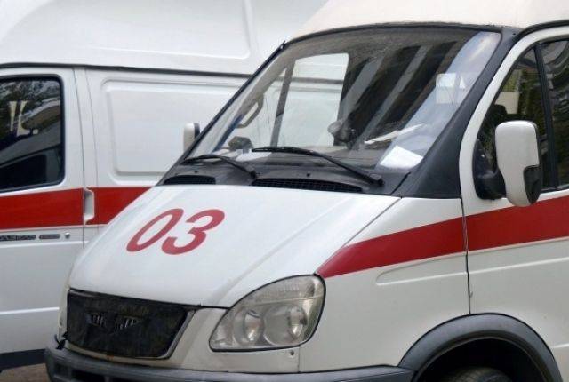 В Петербурге при столкновении двух машин пострадали пятеро детей
