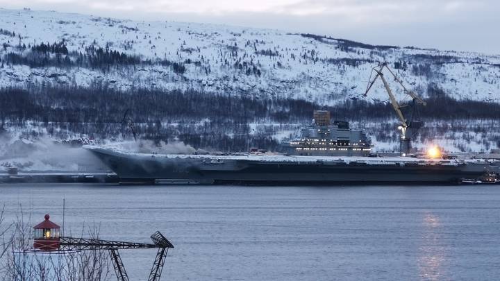 На ремонт "Адмирала Кузнецова" уйдет 300-350 миллионов