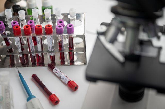 Центр Чумакова подал заявку на доклинические испытания вакцины от COVID-19