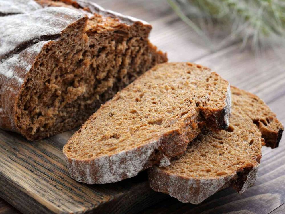 Диетолог рассказала о пользе и вреде хлеба: как выбрать лучший