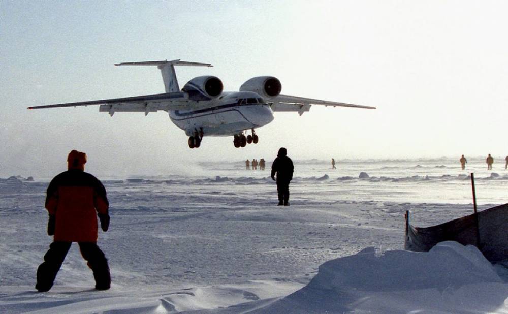 Специалисты России готовы строить в Арктике военные аэродромы