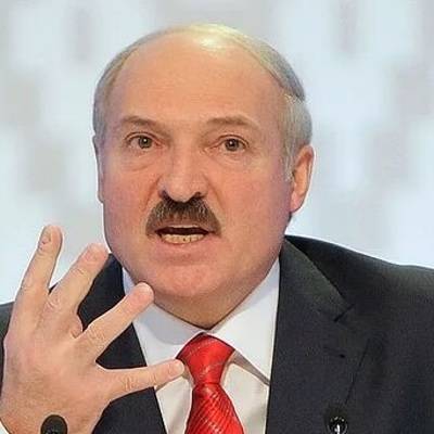 Лукашенко обсудил с правительством выплату внешнего долга на фоне потерь от протестов