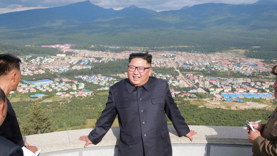 ЦТАК: Ким Чен Ын провел заседание партии по вопросам борьбы с COVID-19
